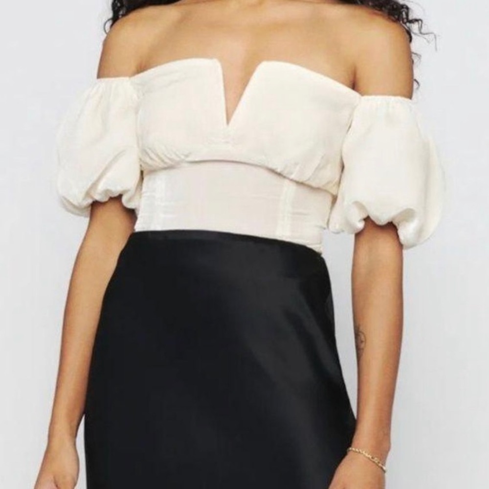 Reformation Amina Off Shoulder Top